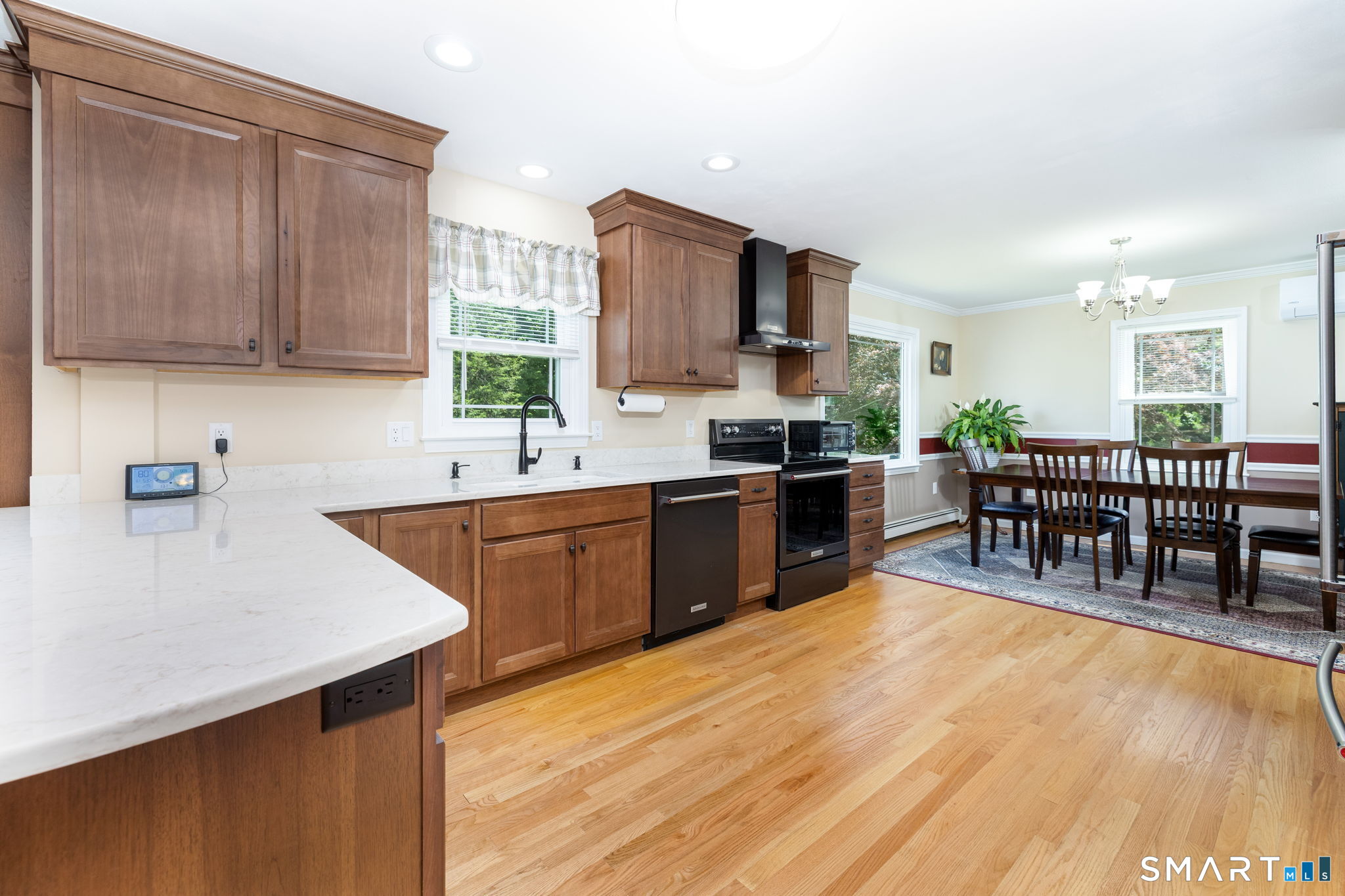 393 Wawecus Hill Road Norwich, CT 06360 - Photo 8 of 40