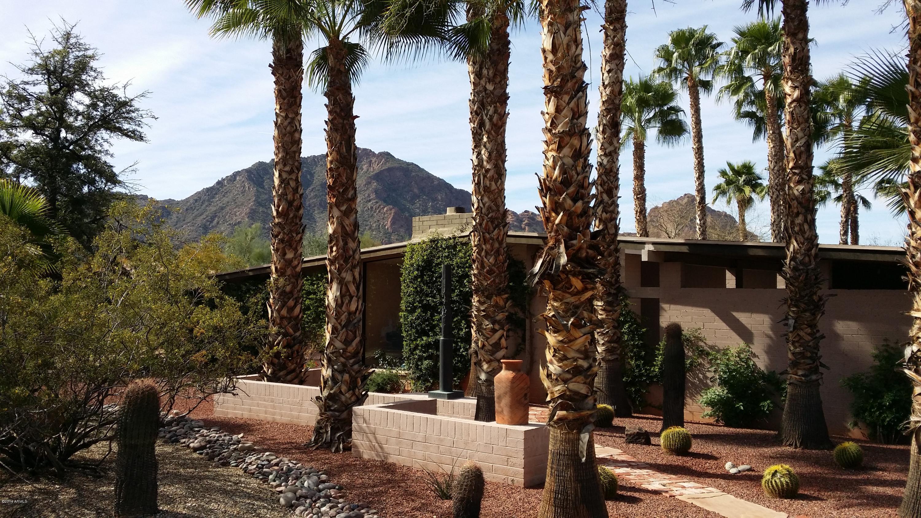 5841 East Redwing Road Paradise Valley, AZ 85253 - Photo 1 of 11 Views of Camelback & Mummy