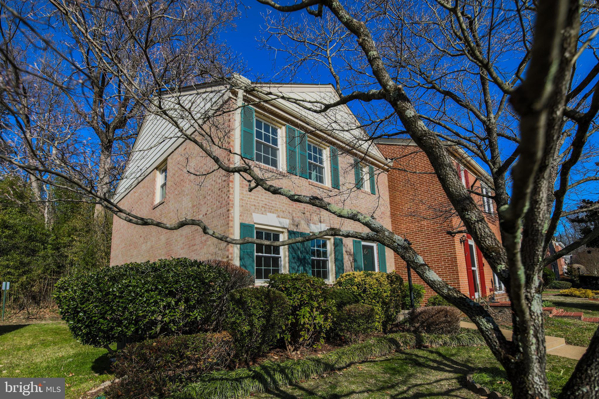 9738 Cardinal Road Fairfax, VA 22030 - Photo 2 of 63 Gallery Image 2