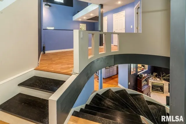 $489,000 | 412 Wagon Wheel Road, Carbondale, IL 62902