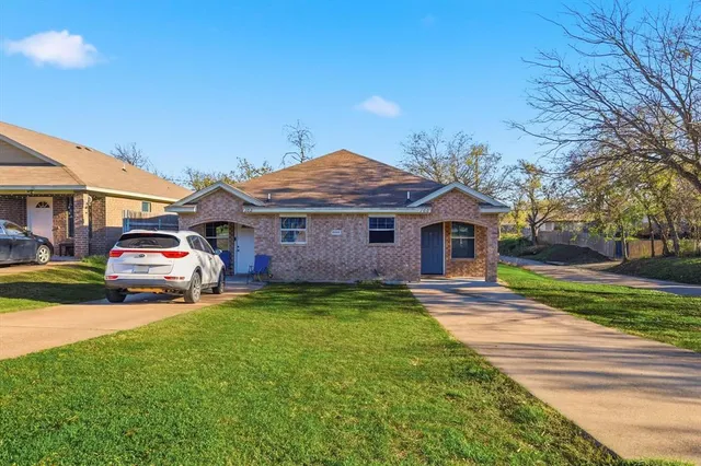 $1,475 | 2900 Northwest 29th Street, Fort Worth, TX 76106