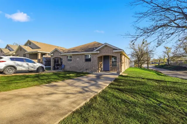 $1,475 | 2900 Northwest 29th Street, Fort Worth, TX 76106