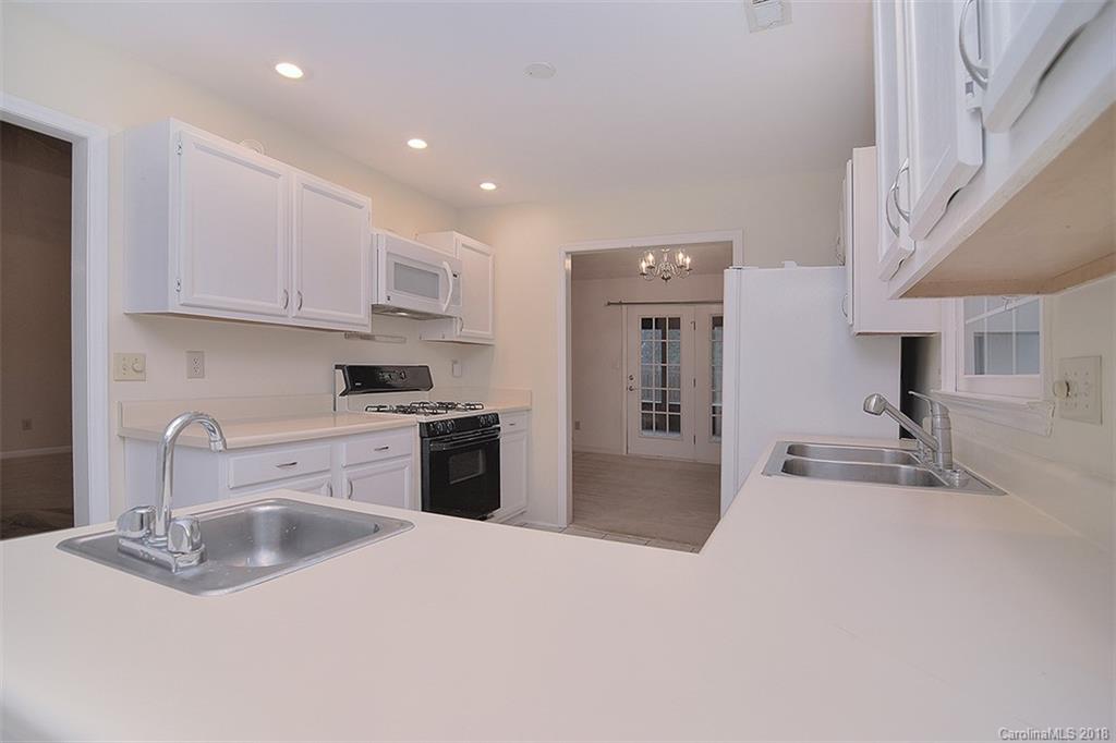 12008 Freshwell Road Charlotte, NC 28273 - Photo 13 of 31 Gallery Image 13