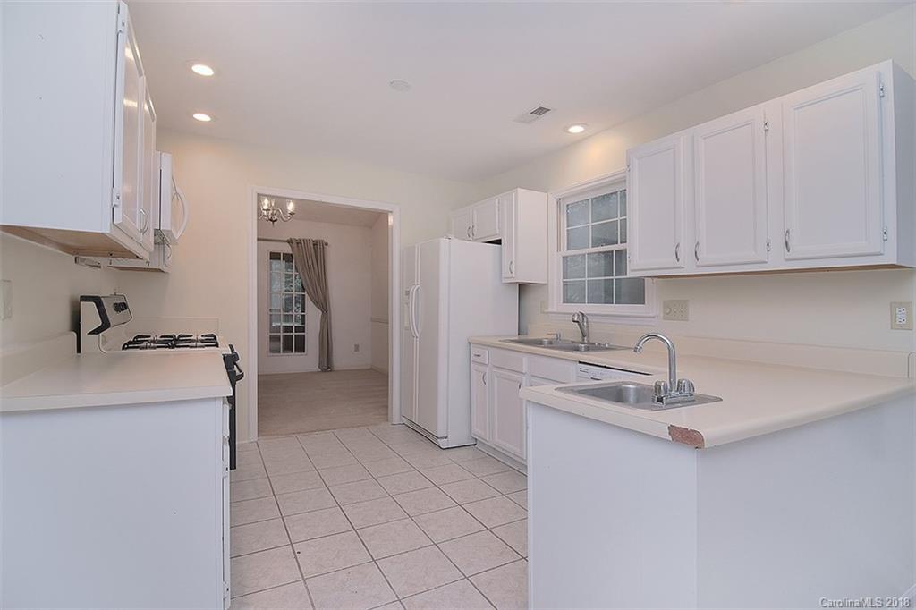 12008 Freshwell Road Charlotte, NC 28273 - Photo 14 of 31 Gallery Image 14