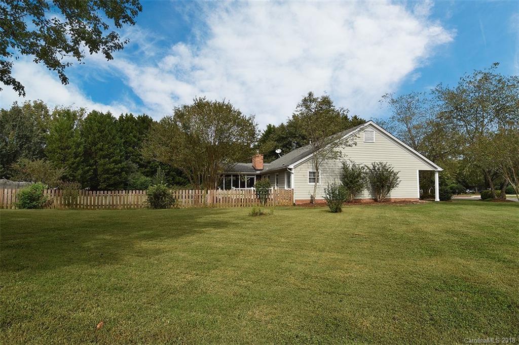 12008 Freshwell Road Charlotte, NC 28273 - Photo 29 of 31 Gallery Image 29