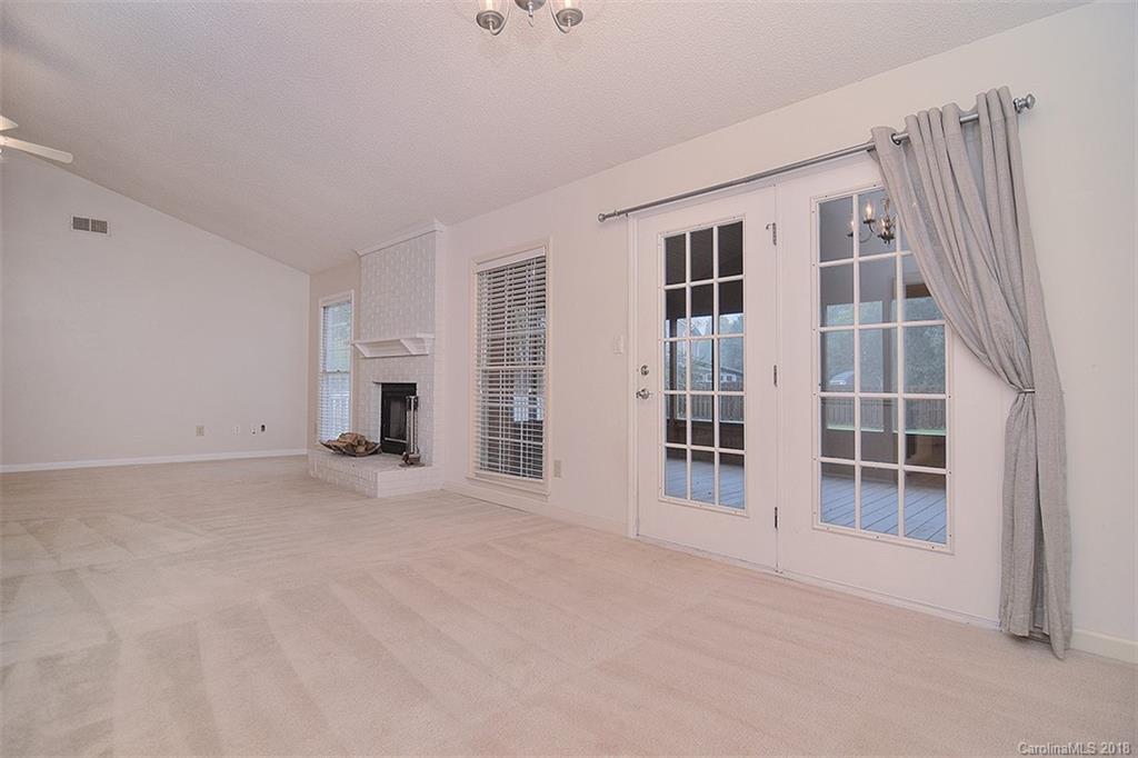 12008 Freshwell Road Charlotte, NC 28273 - Photo 9 of 31 Gallery Image 9