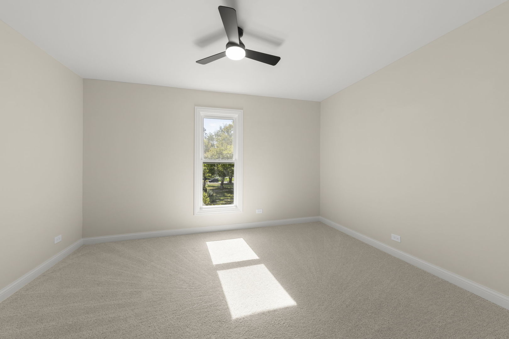 1280 Brandywine Circle Batavia, IL 60510 - Photo 19 of 36 an empty room with a window