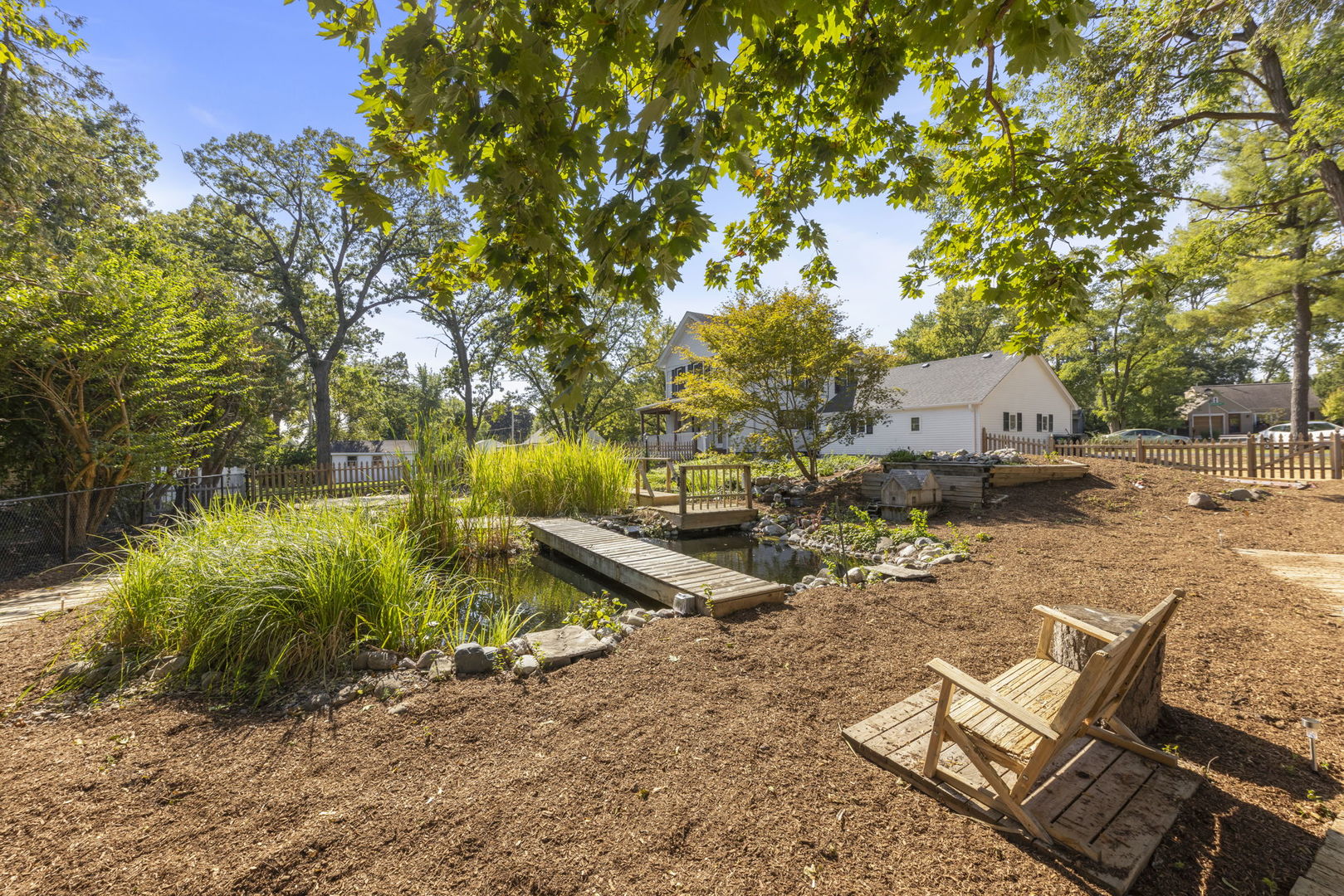 1280 Brandywine Circle Batavia, IL 60510 - Photo 26 of 36 a view of a backyard with sitting area