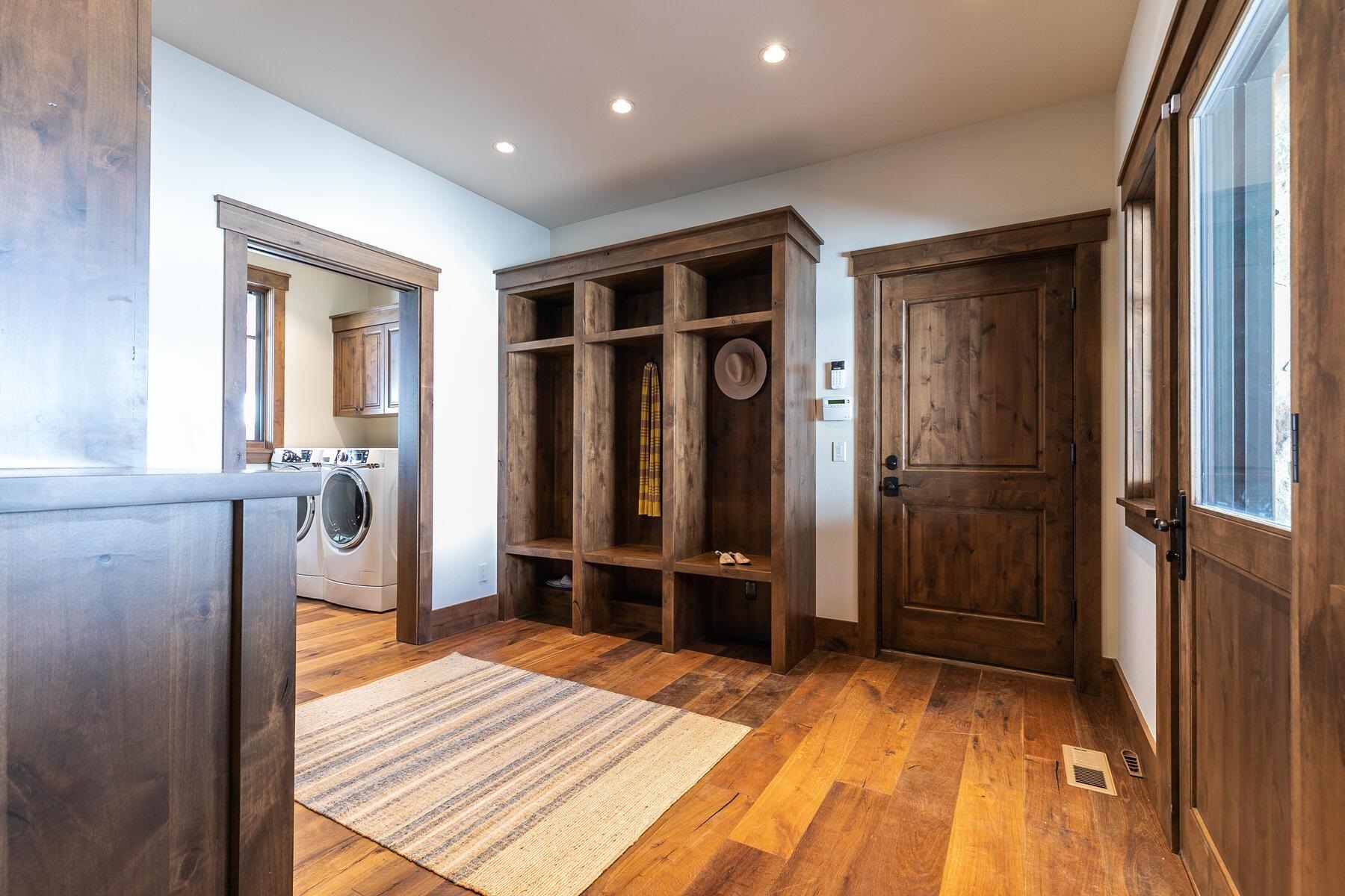 11478 Henness Road Truckee, CA 96161 - Photo 17 of 21 an empty room with wooden floor and a window