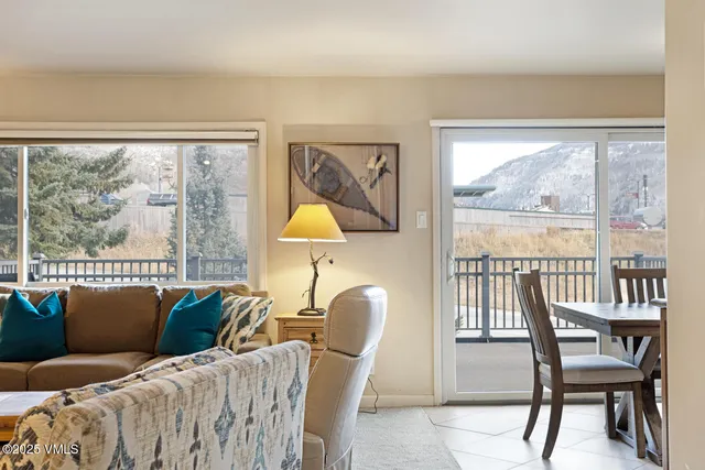 $1,895,000 | 508 East Lionshead Circle, Unit 105, Vail, CO 81657