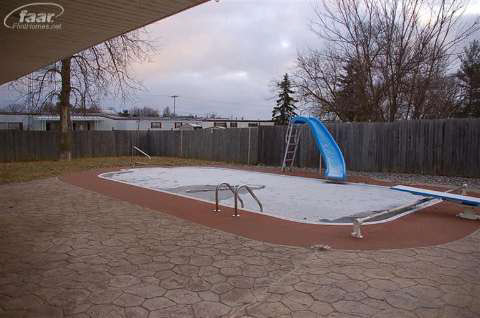 626 North McKinley Road Flushing, MI 48433 - Photo 4 of 19 20346806-3.JPG