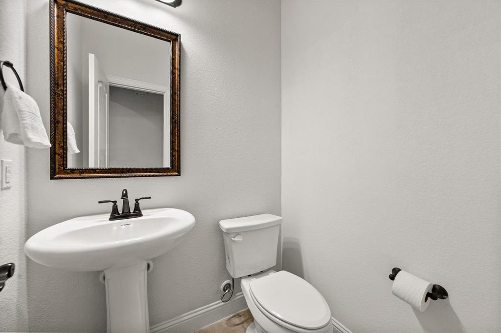 637 Ridgewater Trail Fort Worth, TX 76131 - Photo 14 of 40 Gallery Image 14