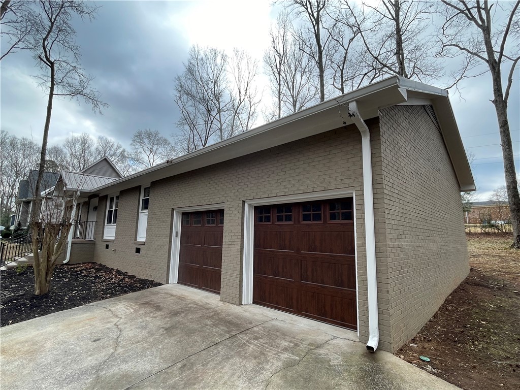 301 Stratford Road Pendleton, SC 29670 - Photo 5 of 35