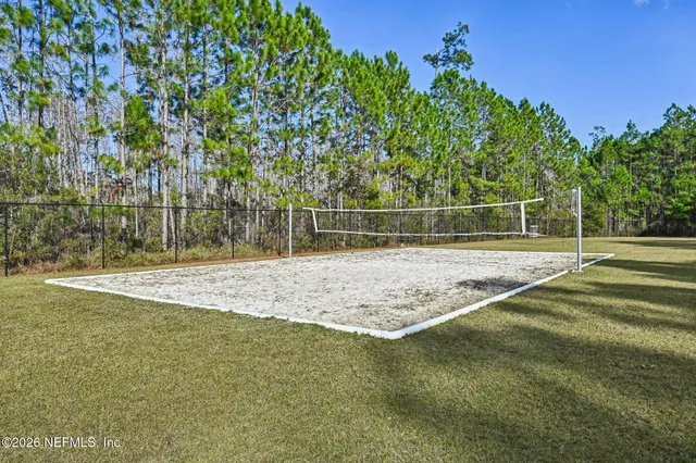 $369,900 | 1684 Hollow Glen Drive, Middleburg, FL 32068