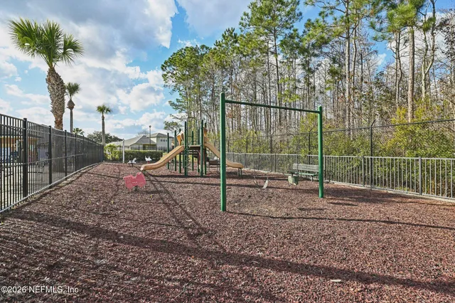 $369,900 | 1684 Hollow Glen Drive, Middleburg, FL 32068