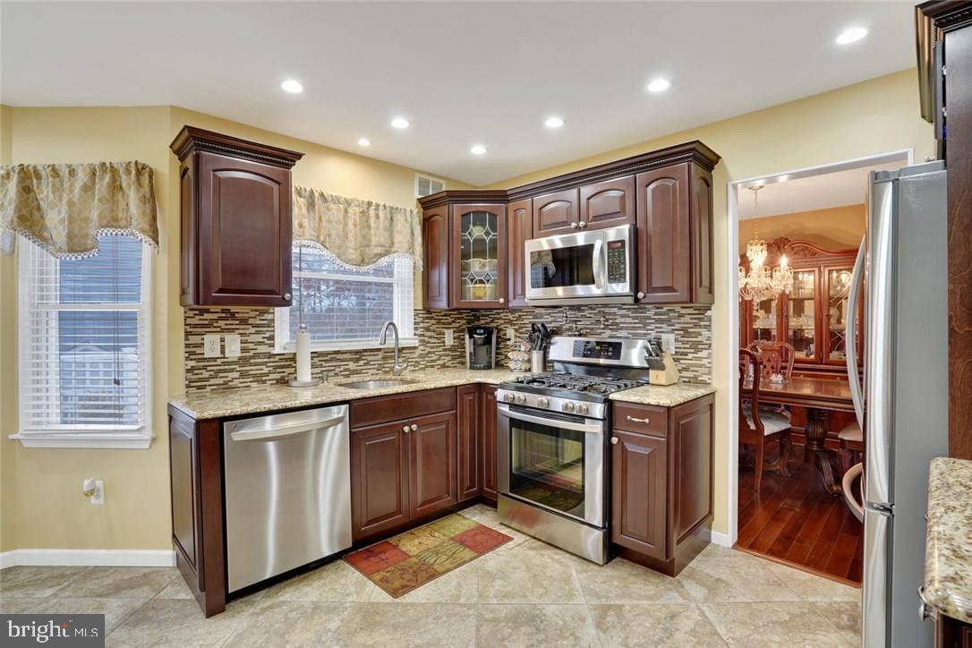 152 Skipper Road Manahawkin, NJ 08050 - Photo 14 of 32