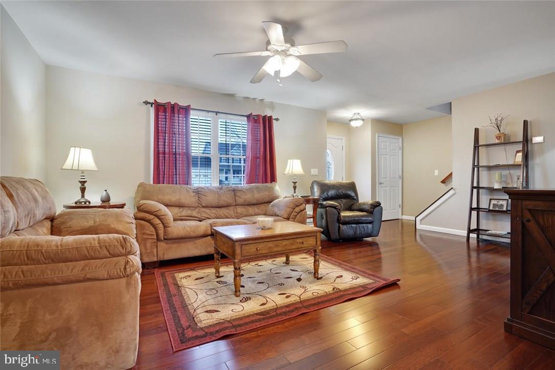 152 Skipper Road Manahawkin, NJ 08050 - Photo 9 of 32