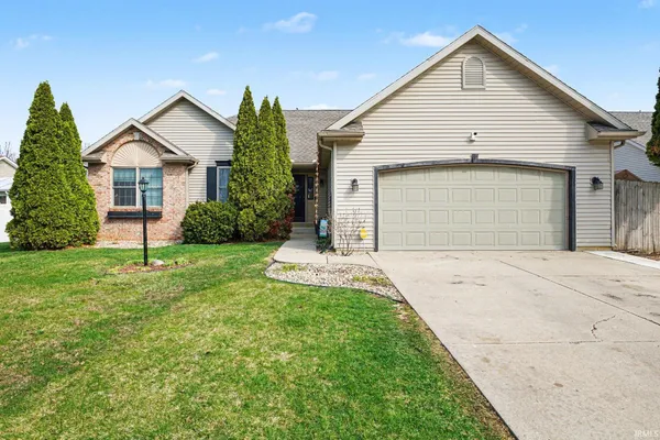 $349,900 | 1809 Elizabethan Court, South Bend, IN 46614