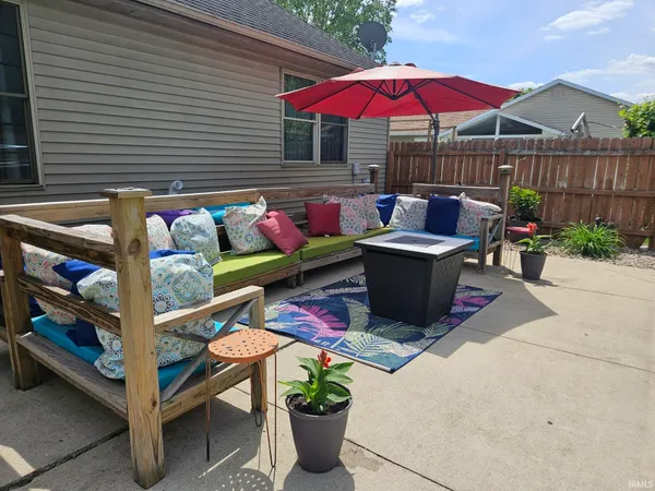 $349,900 | 1809 Elizabethan Court, South Bend, IN 46614