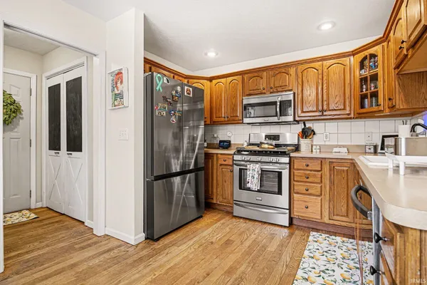 $349,900 | 1809 Elizabethan Court, South Bend, IN 46614