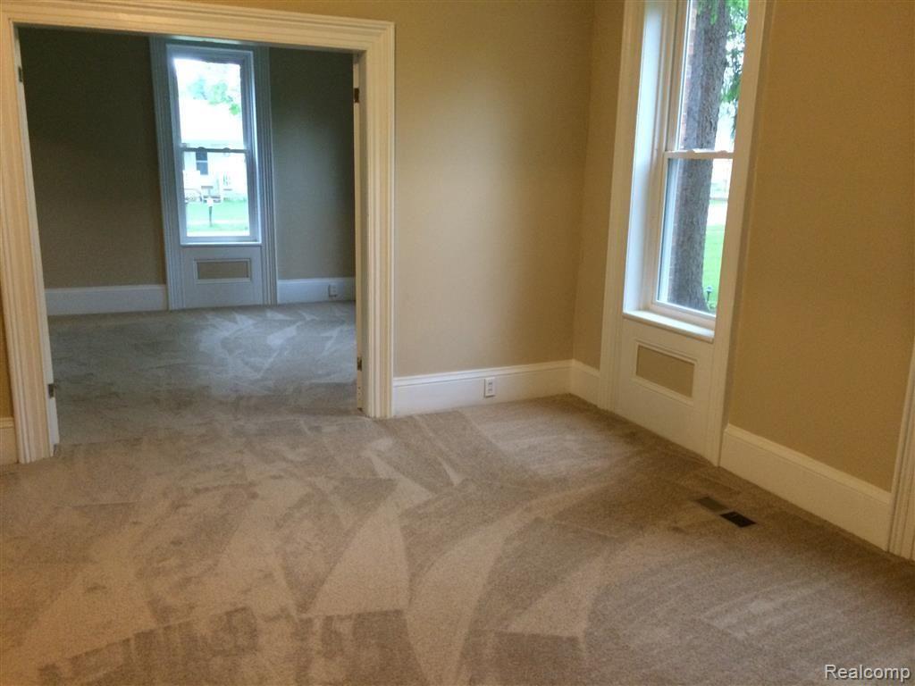 923 Jones Street Howell, MI 48843 - Photo 7 of 27 6 living room 1 (Medium).jpg
