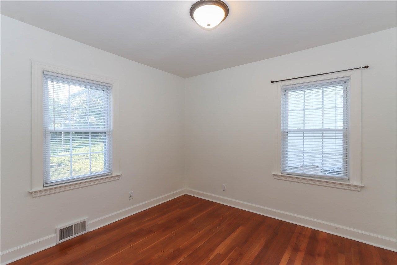 108 Middle Road Muscatine, IA 52761 - Photo 20 of 42 Gallery Image 20