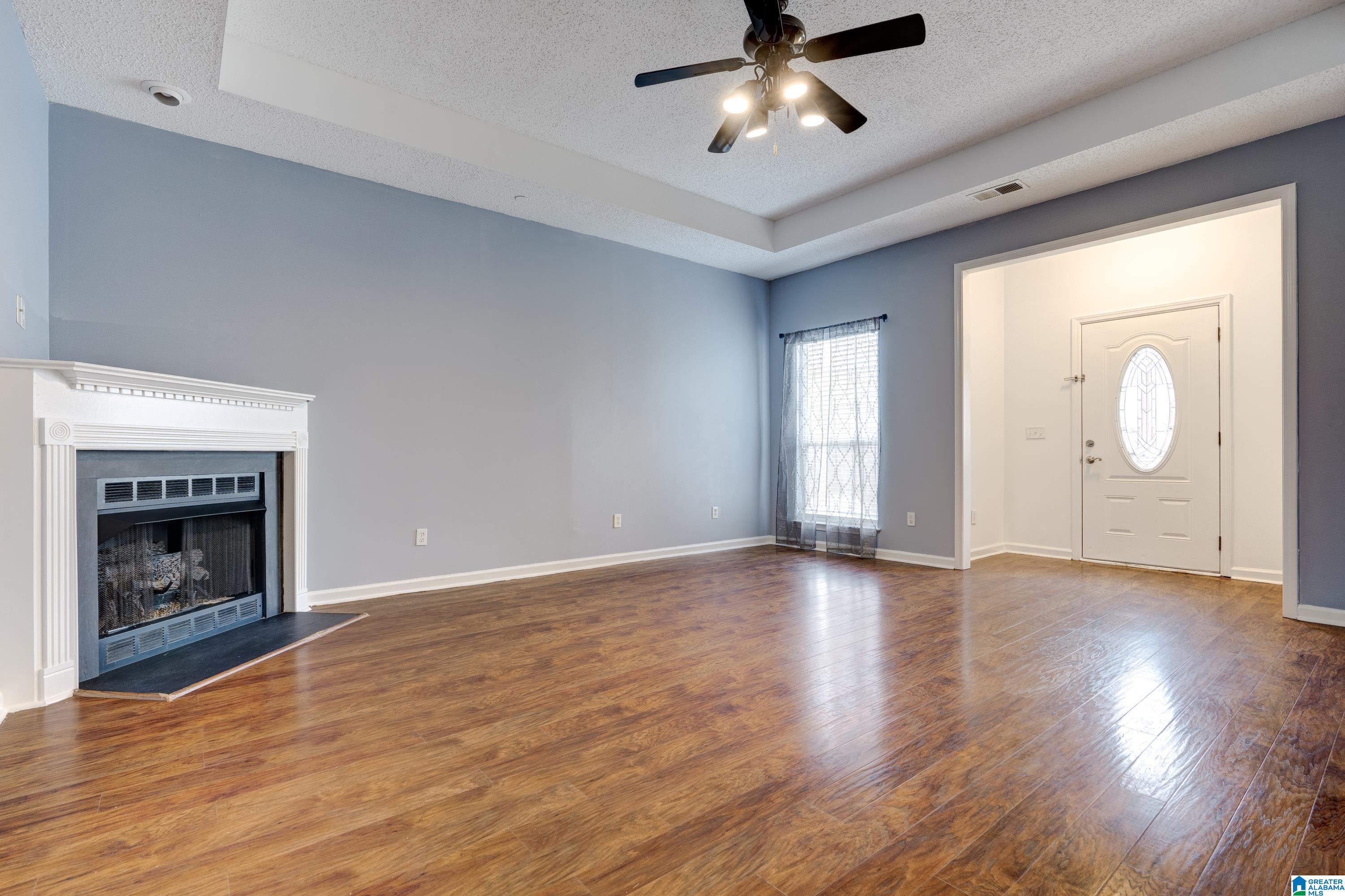 726 3rd Street Northeast Alabaster, AL 35007 - Photo 5 of 22