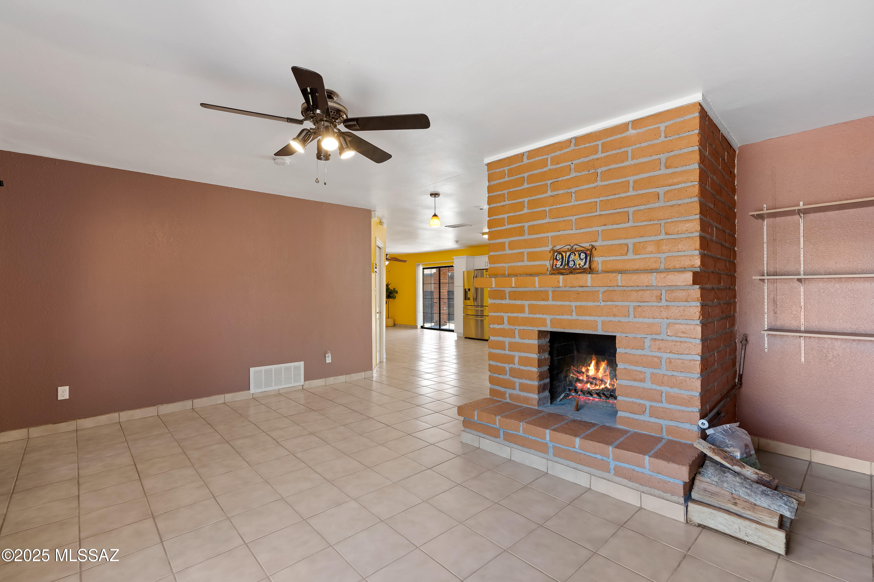 969 Circulo Golondrina Rio Rico, AZ 85648 - Photo 11 of 39 Gallery Image 11