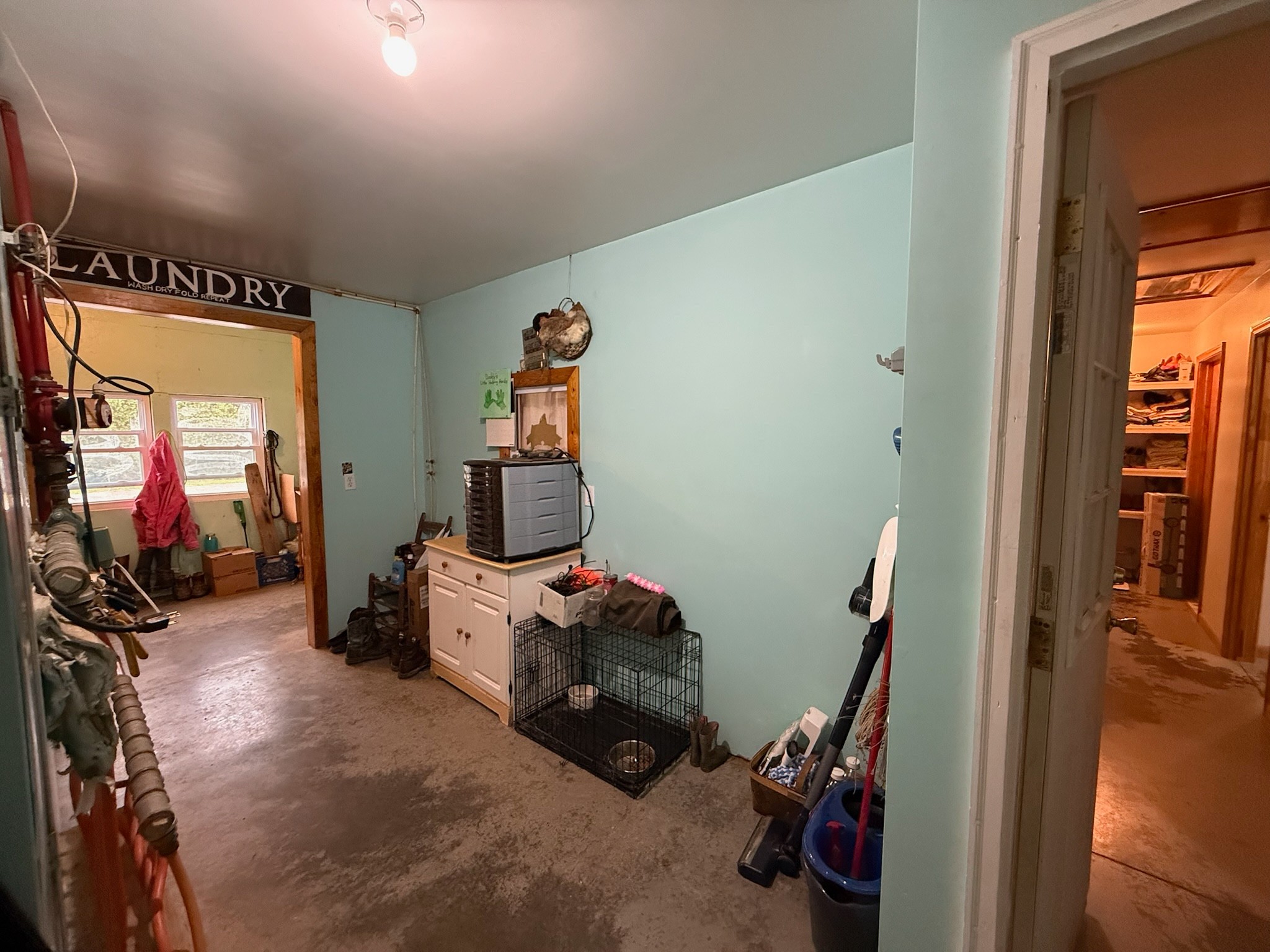 2975 Bethlehem Church Road Mount Hermon, KY 42157 - Photo 18 of 72 a room with furniture and a flat screen tv