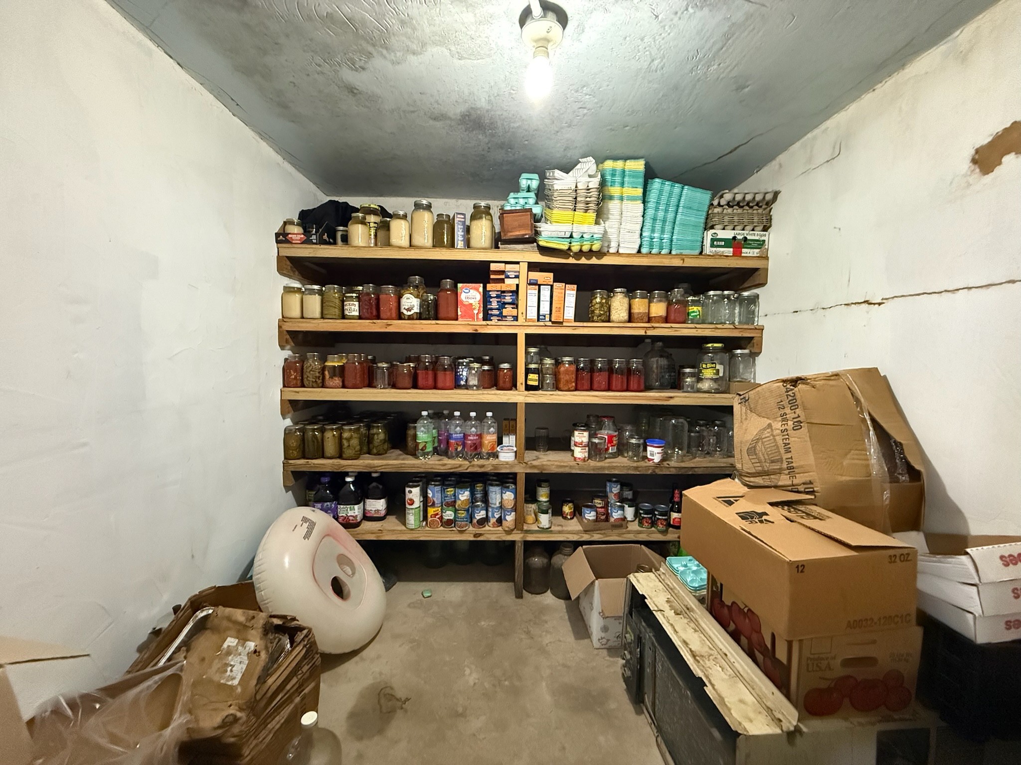 2975 Bethlehem Church Road Mount Hermon, KY 42157 - Photo 26 of 72 a view of a workspace with furniture