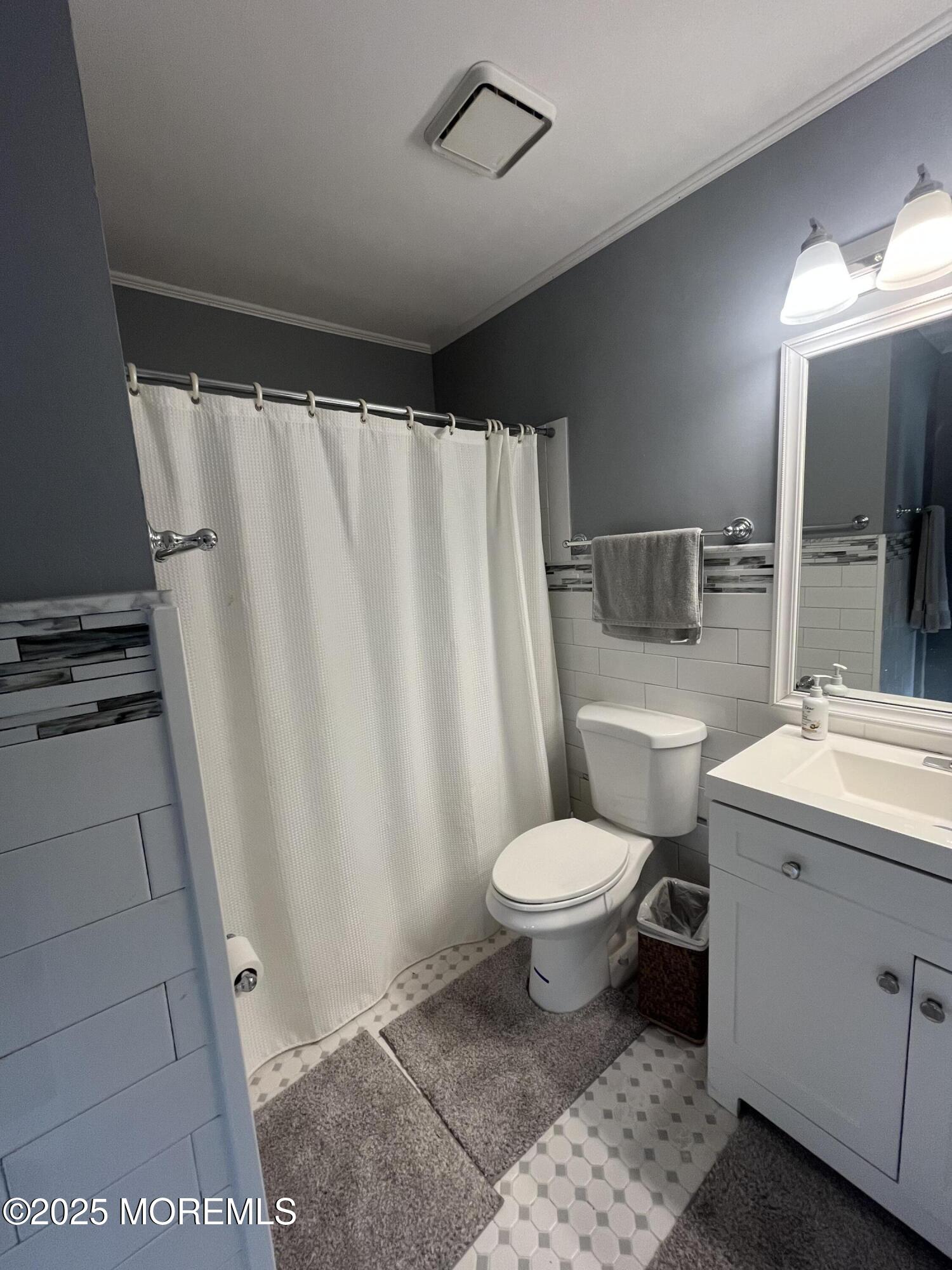 35 Sloop Square Freehold, NJ 07728 - Photo 6 of 6 Full Bath