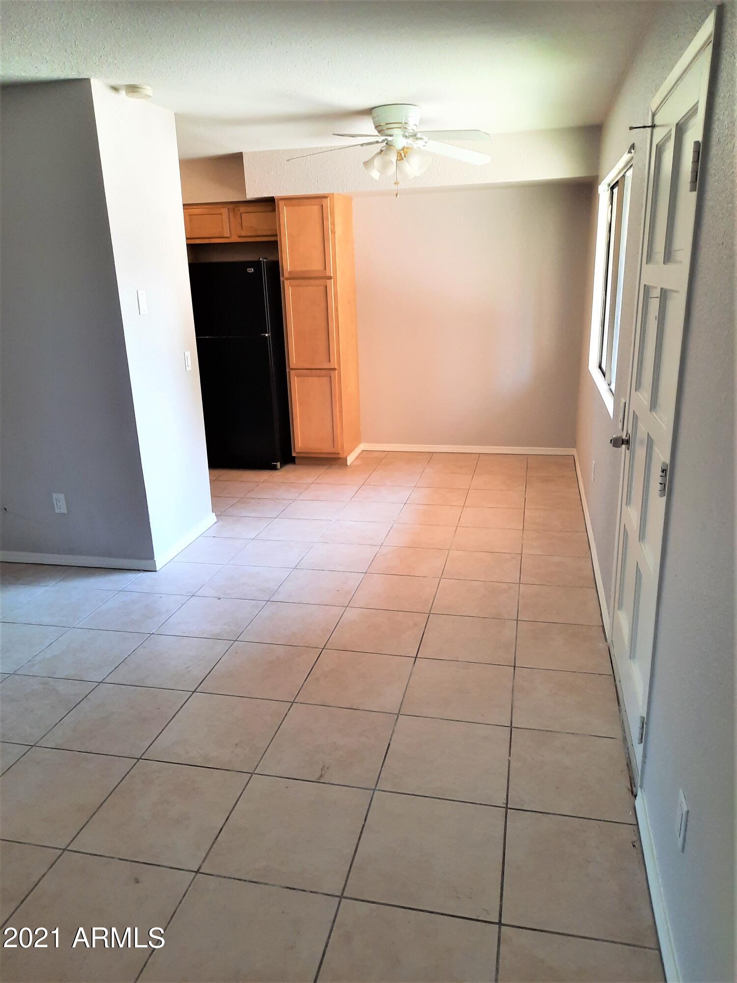 4950 North Miller Road, Unit 147 Scottsdale, AZ 85251 - Photo 13 of 21 View of Eat In Area
