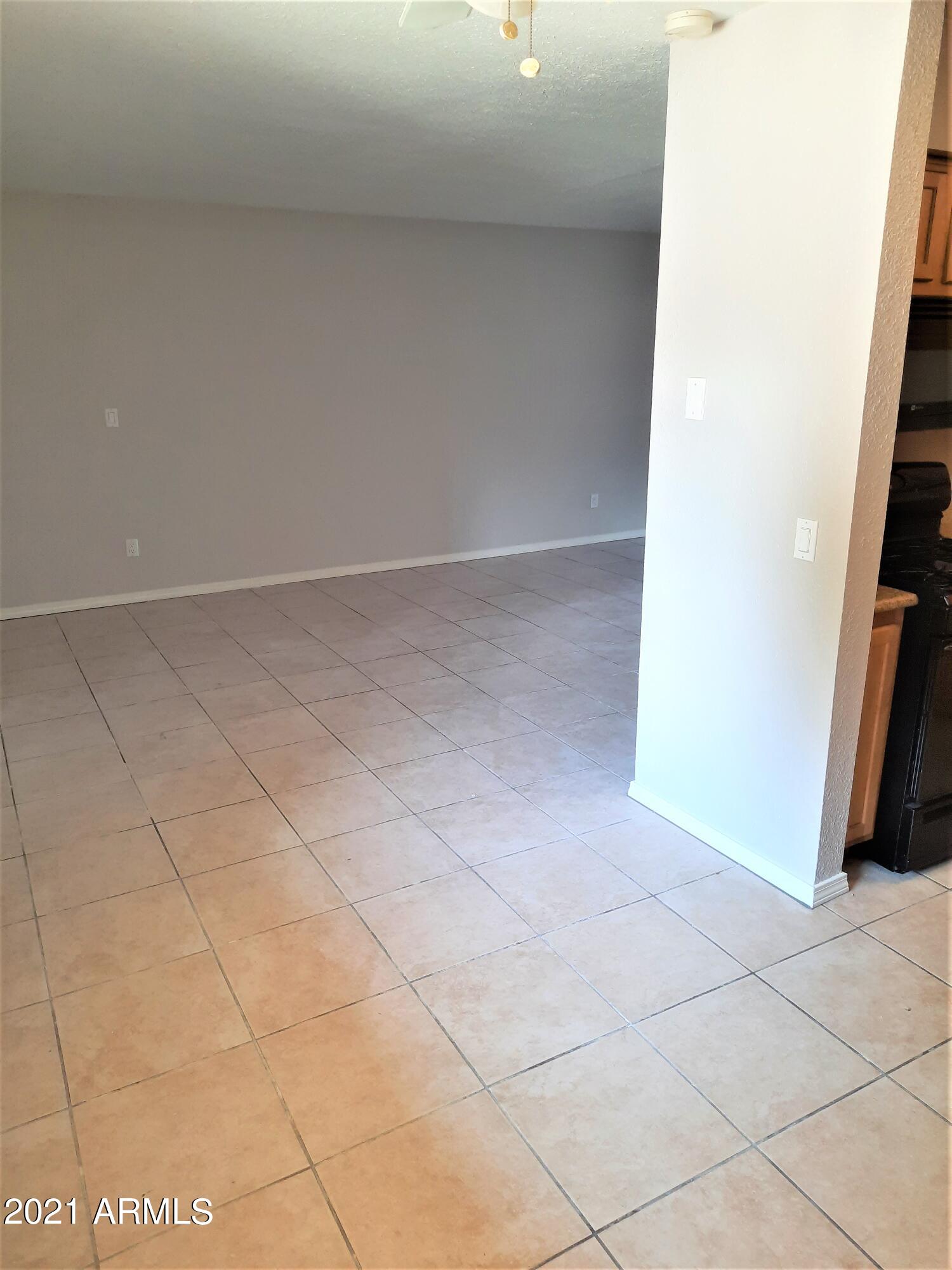 4950 North Miller Road, Unit 147 Scottsdale, AZ 85251 - Photo 14 of 21 View of Living Room