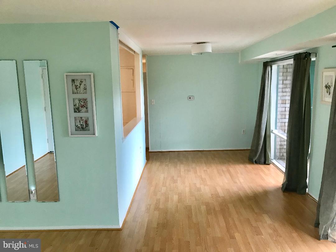 9274 Adelphi Road, Unit 2 Hyattsville, MD 20783 - Photo 5 of 31 DINING ROOM
