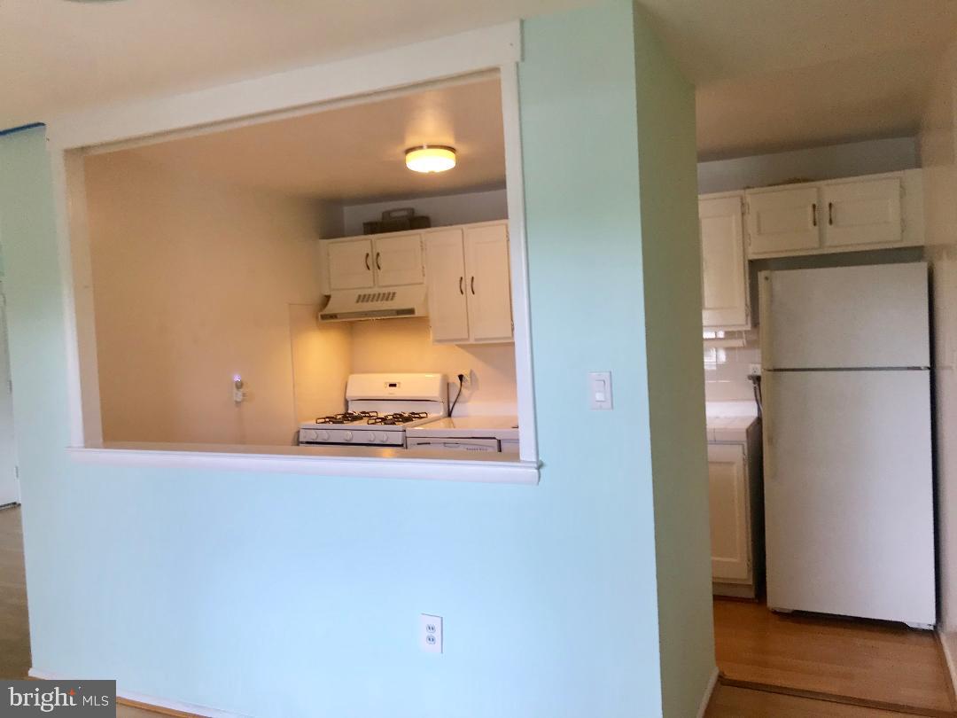 9274 Adelphi Road, Unit 2 Hyattsville, MD 20783 - Photo 8 of 31 KITCHEN