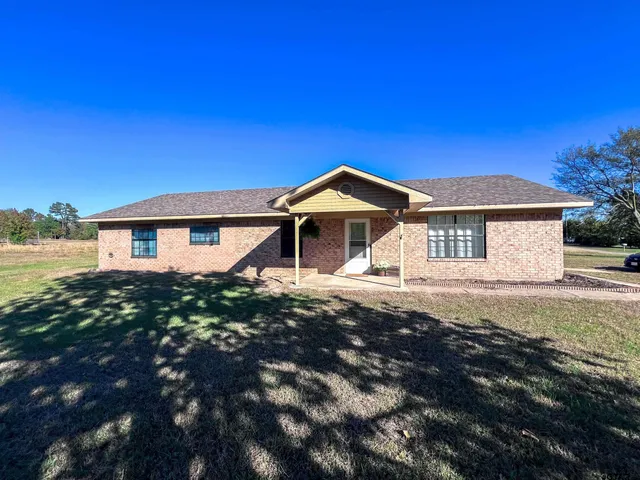 $385,000 | 1399 County Road 2400, Mount Pleasant, TX 75455