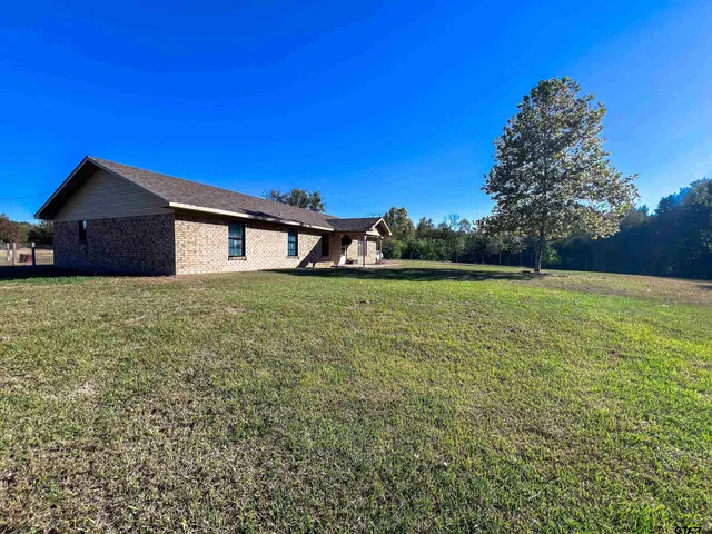 $385,000 | 1399 County Road 2400, Mount Pleasant, TX 75455