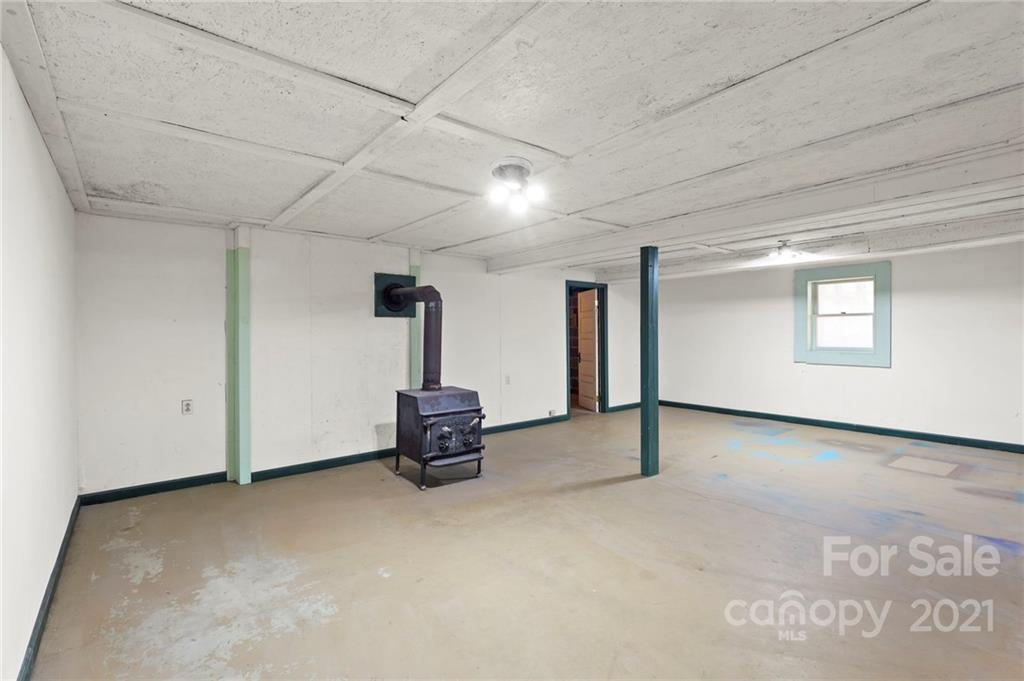 5959 Waterfalls Road Lenoir, NC 28645 - Photo 25 of 35 Gallery Image 25