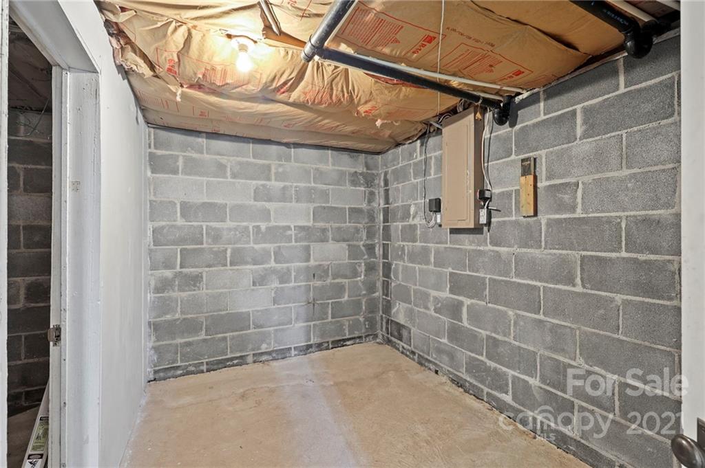 5959 Waterfalls Road Lenoir, NC 28645 - Photo 29 of 35 Gallery Image 29