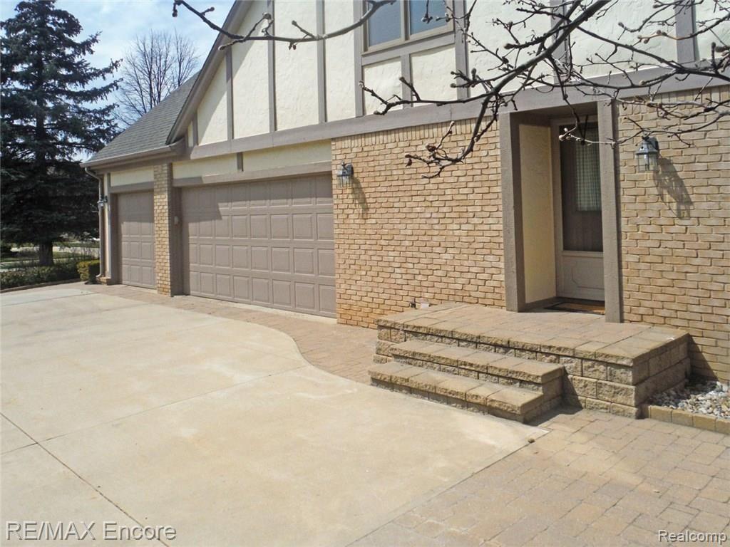 1284 Pebble Pointe Drive Rochester, MI 48307 - Photo 78 of 85