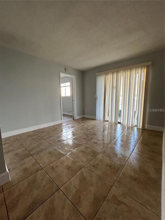 946 Lake Destiny Road, Unit D Altamonte Springs, FL 32714 - Photo 4 of 19 Gallery Image 4