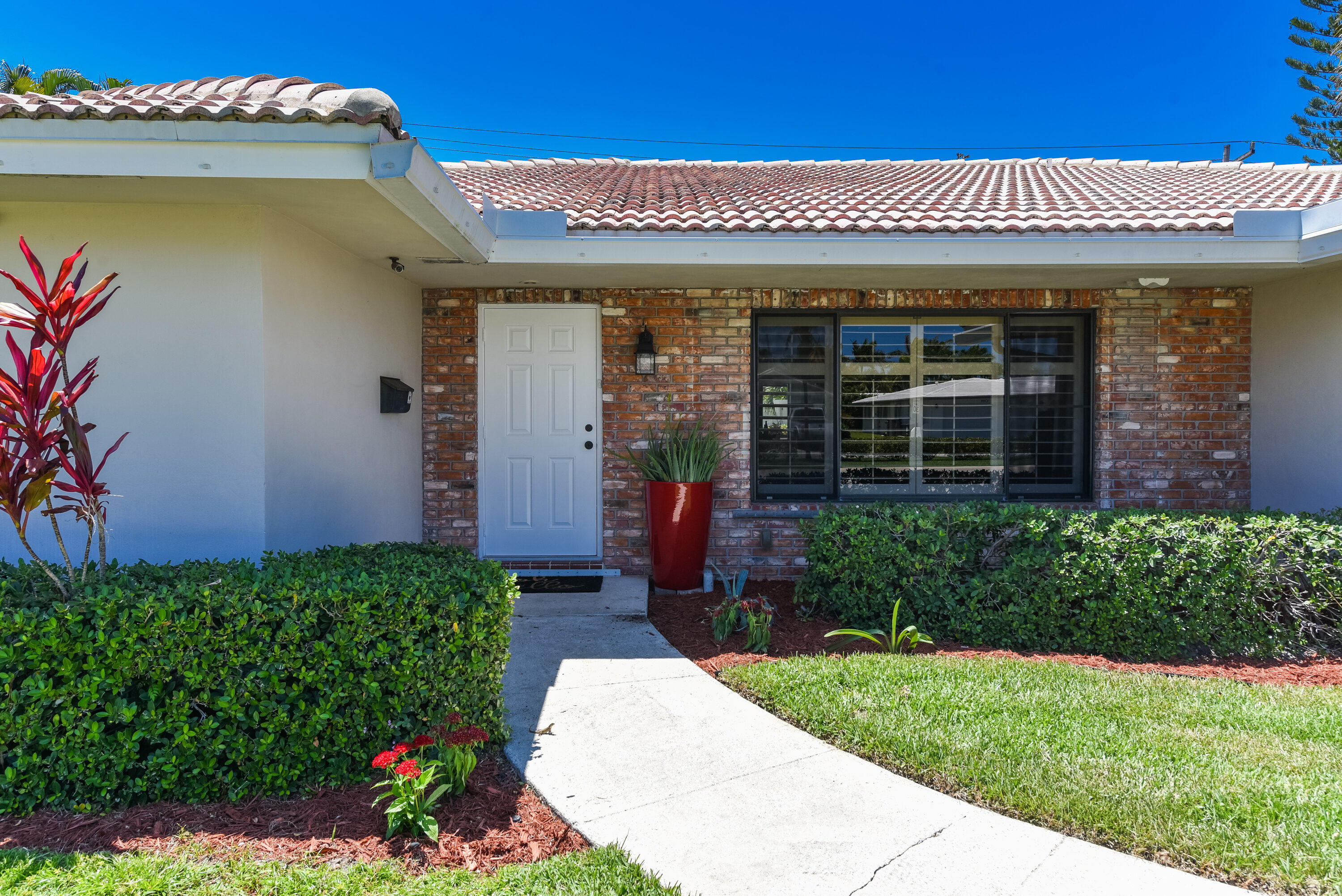 1399 Southwest 12th Avenue Boca Raton, FL 33486 - Photo 9 of 35 Front