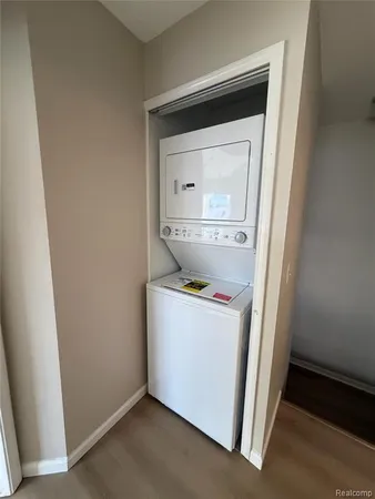 $1,699 | 575 Summerfield Drive, Westland, MI 48185