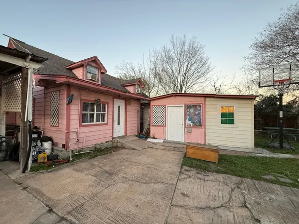 $178,900 | 11329 Almeda Genoa Road, Houston, TX 77034