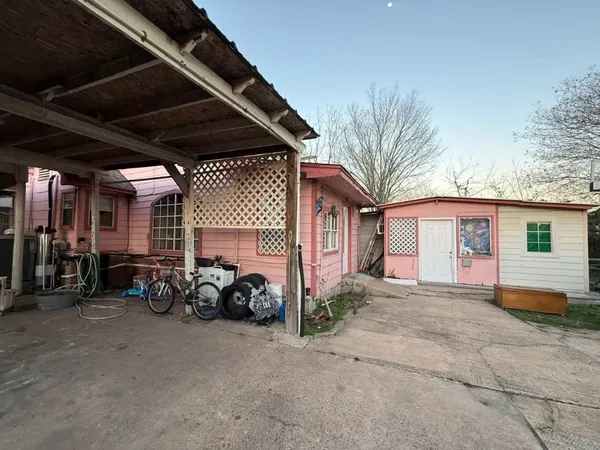 $178,900 | 11329 Almeda Genoa Road, Houston, TX 77034