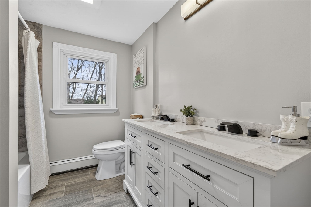 296 Chace Street Clinton, MA 01510 - Photo 13 of 35