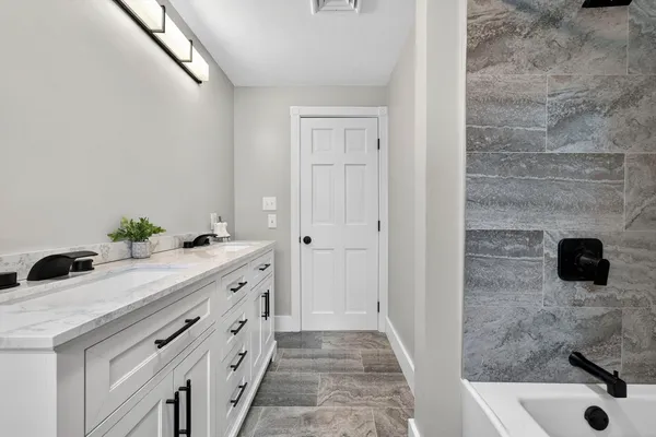 $545,000 | 296 Chace Street, Clinton, MA 01510