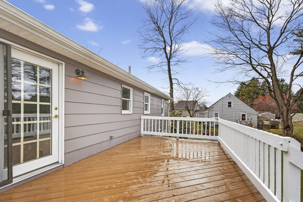 296 Chace Street Clinton, MA 01510 - Photo 21 of 35