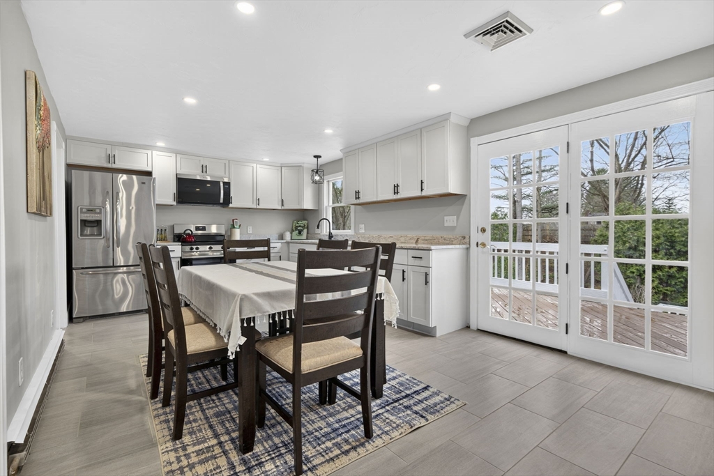 296 Chace Street Clinton, MA 01510 - Photo 8 of 35