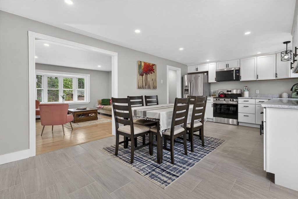 296 Chace Street Clinton, MA 01510 - Photo 9 of 35